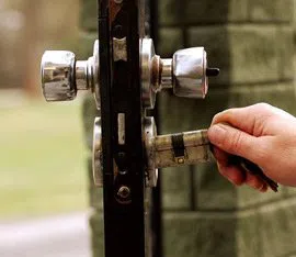 Town Center Locksmith Shop Riverside, CA 909-347-7198 - 13-Re-Key-Locks